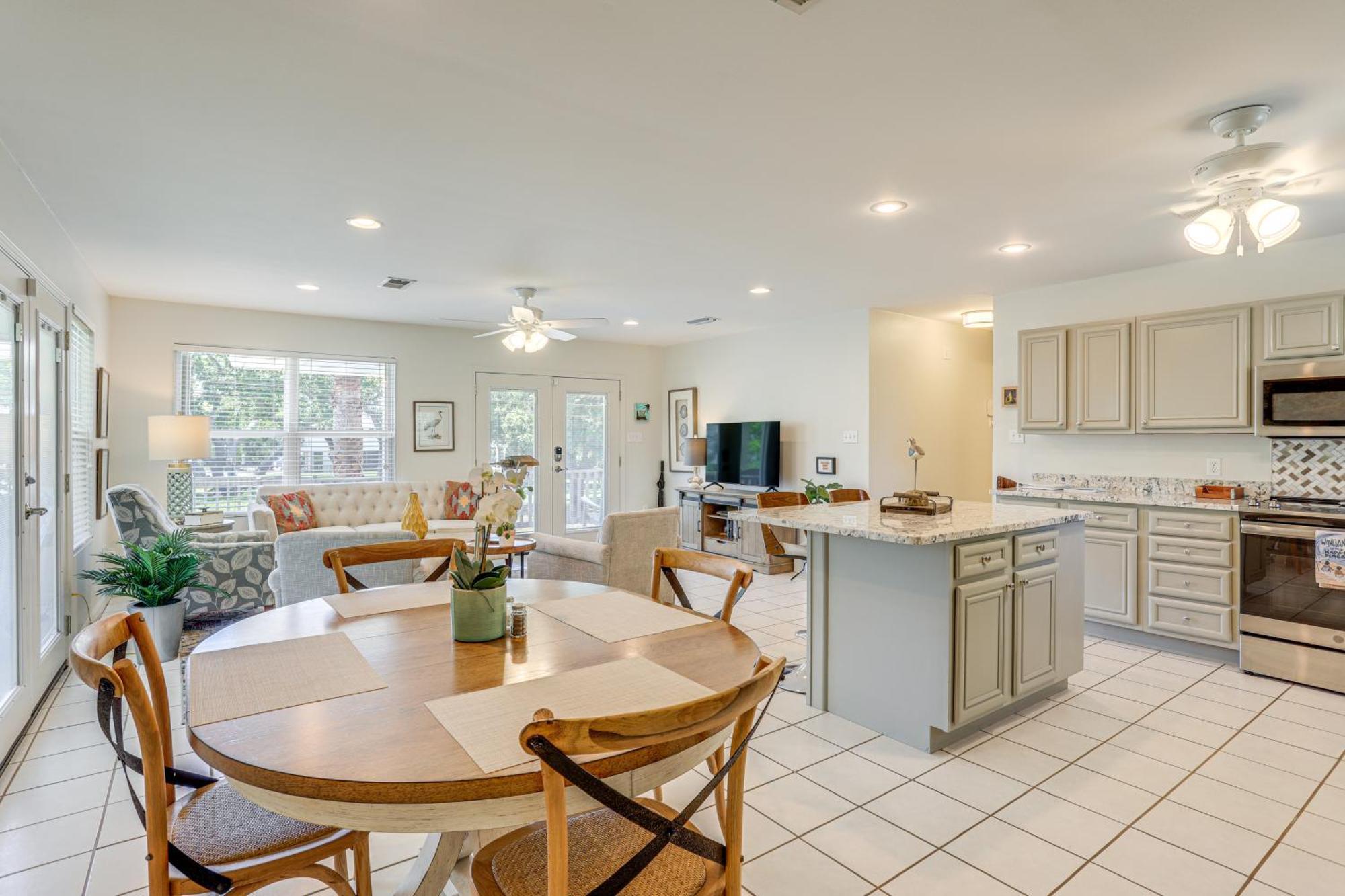 The Palm Bay St Louis Home - Walk To Beach! Waveland Dış mekan fotoğraf