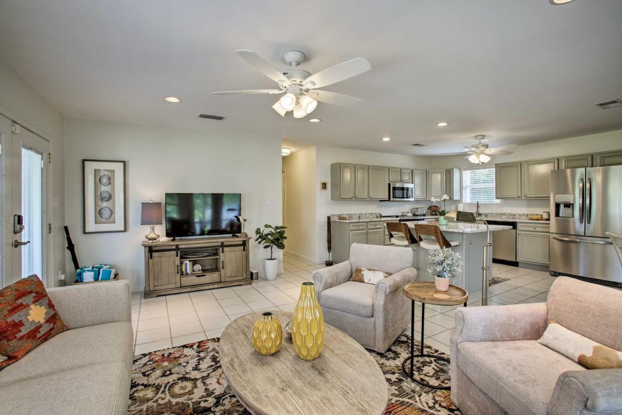 The Palm Bay St Louis Home - Walk To Beach! Waveland Dış mekan fotoğraf